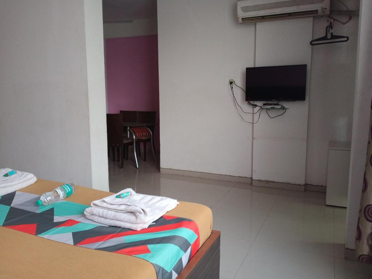 Malhar Palace Hotel Shirdi Esterno foto